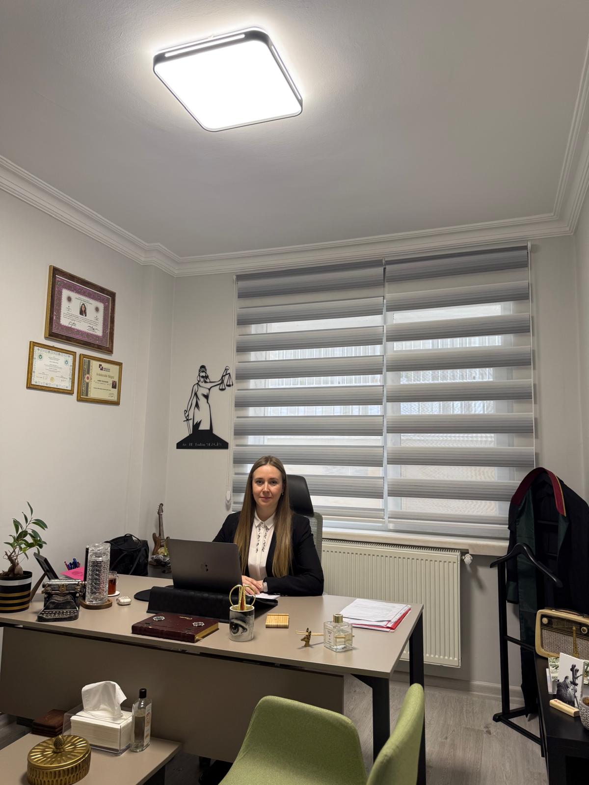 Sezgin Hukuk ofis girişi